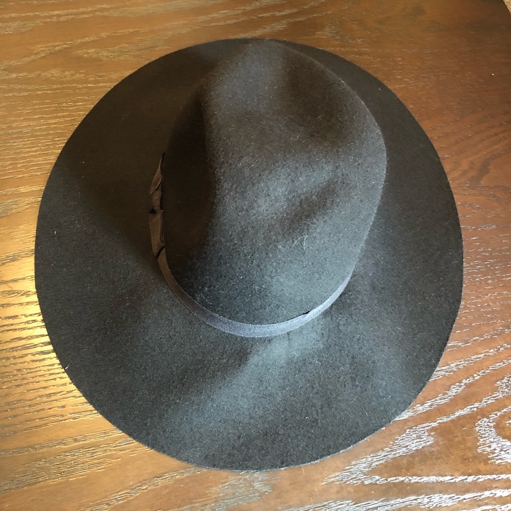 Express Hat 🎩 - Picture 3 of 7
